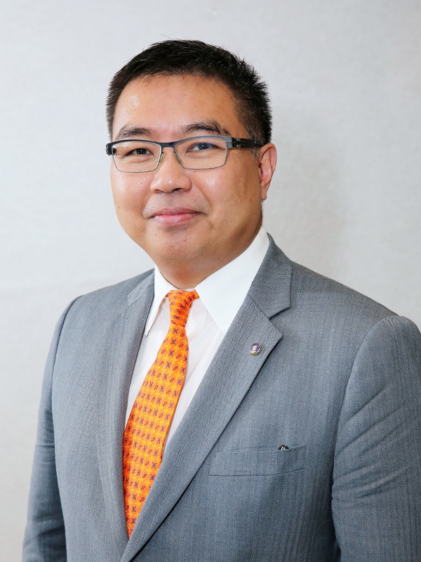 Dr. Ricky Chan